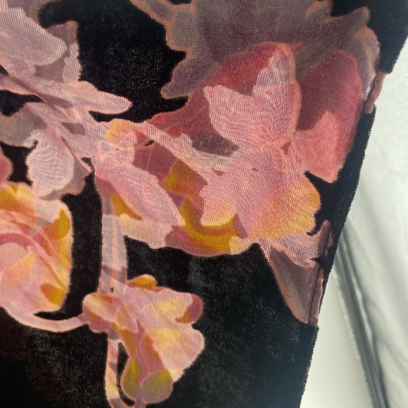 Woven heart black velvet flocked burnout fall tones duster drape close front - Picture 12 of 16